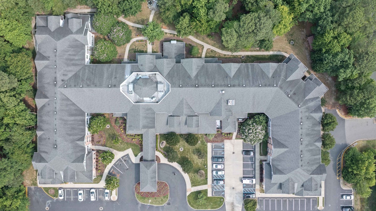 Exterior view of Colonial Harbor Gracious Retirement Living