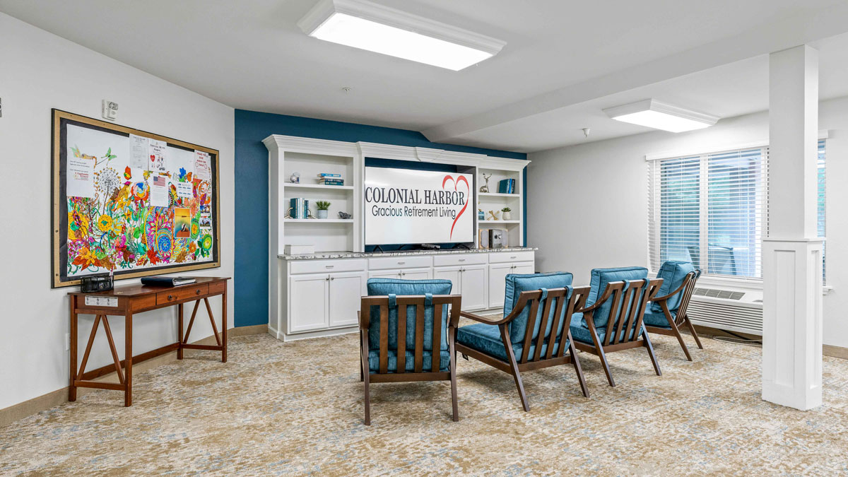 The TV lounge at Colonial Harbor
