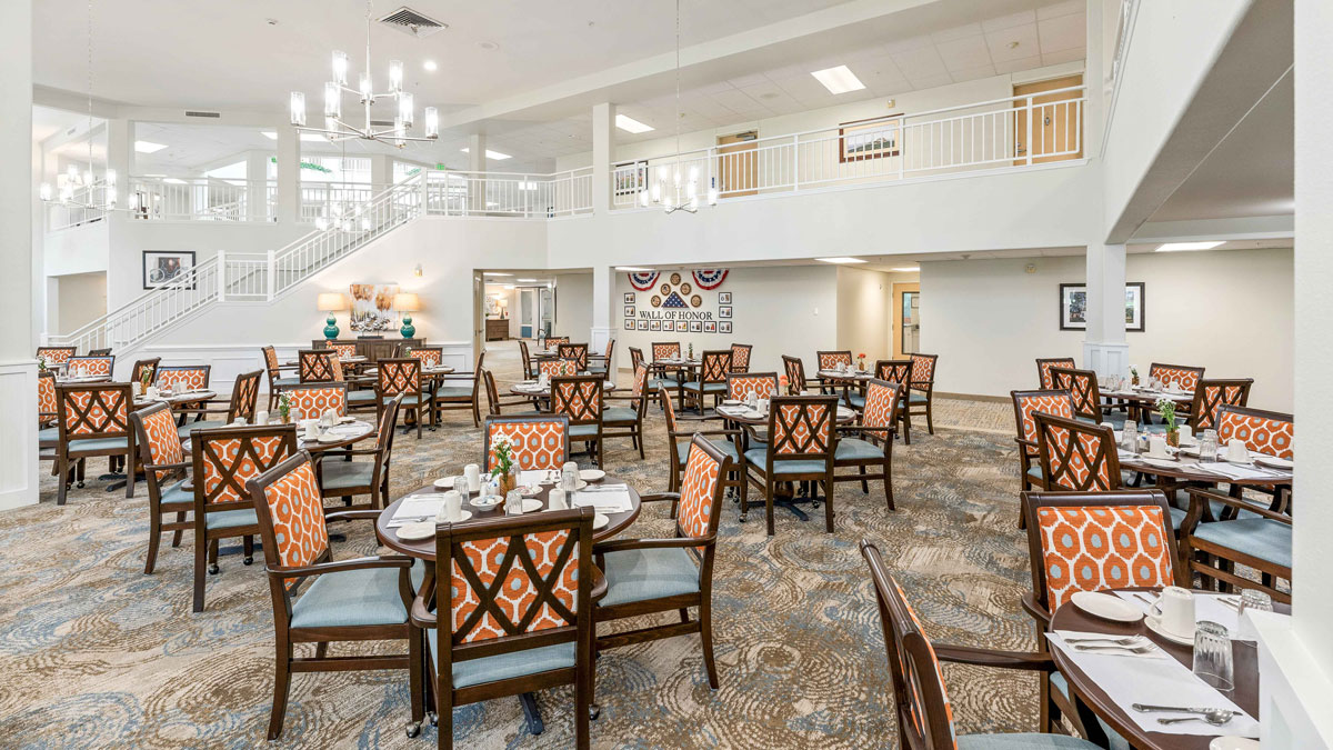 The dining room at Colonial Harbor set for mealtime